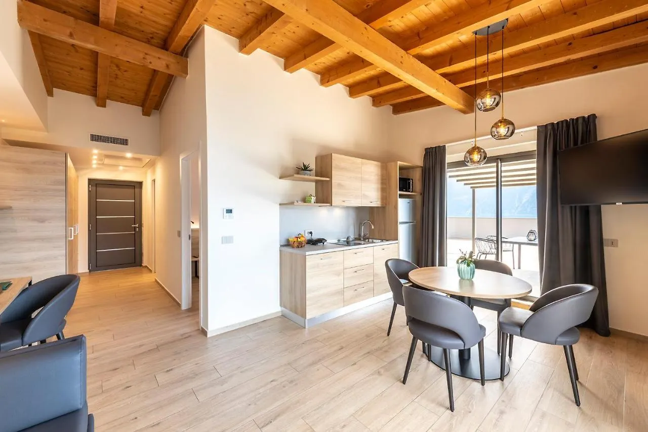 Aparthotel Evo Suites Apartments Limone sul Garda