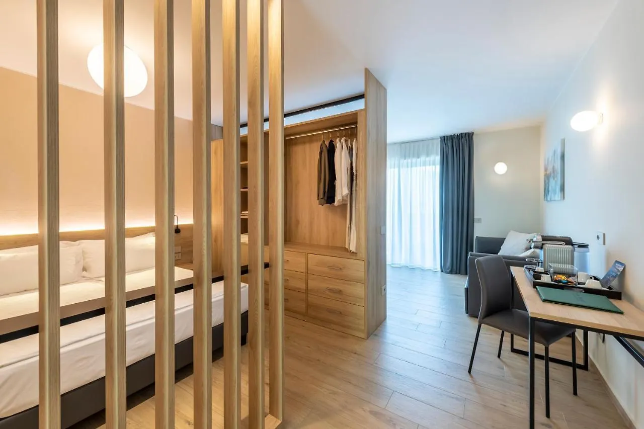 Evo Suites Apartments Limone sul Garda Aparthotel