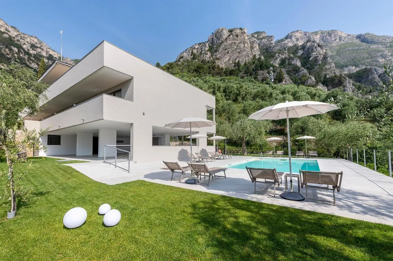 Evo Suites Apartments Limone sul Garda